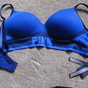 VS PINK sports bra navy & blue wireless NWT
